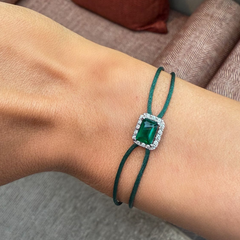 一 Gemstone Classic Green Agate Diamond White Gold
