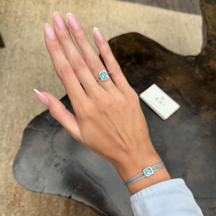 一 Gemstone Classic Blue Topaz Diamond White Gold